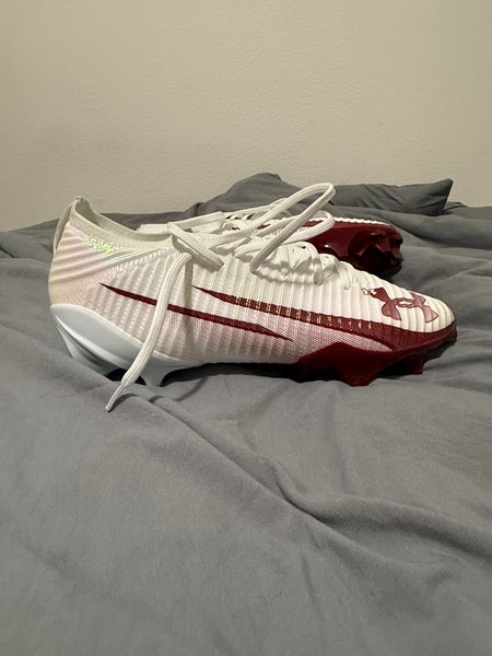 Men's Size M 11.5 (W 12.5) Under Armour Blur Low Top Molded Cleats (New)