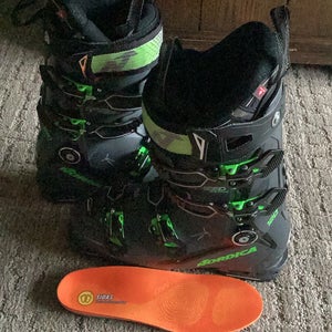 Mondo 26 & 26.5 Men's Nordica SpeedMachine Ski Boots Stiff Flex (Used)