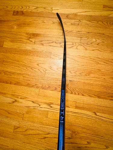 CCM Ribcor Trigger 10 Pro Right Handed P28+1/4 70 Flex (New)