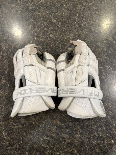 Maverik M6 Lacrosse Gloves 13" (Used)
