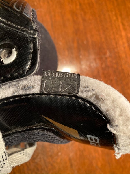 Bauer Supreme S27 Hockey Goalie Skates Regular Width Size 4 (Used)