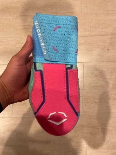 EvoShield Sliding mitt Wrist Guards (New)