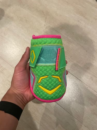 EvoShield Elbow Guard Elbow Protection (New)