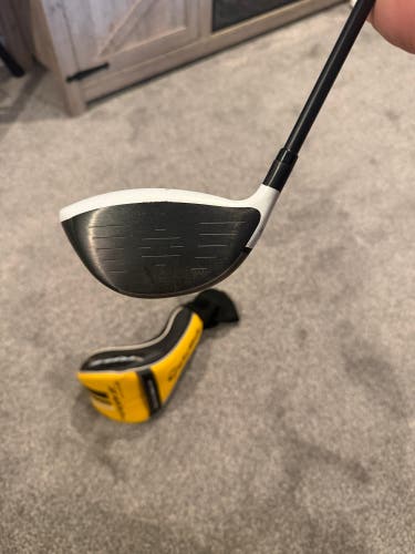 Men's TaylorMade RocketBallz Stage 2 Right Handed Driver Regular Flex 10.5 Loft (Used)