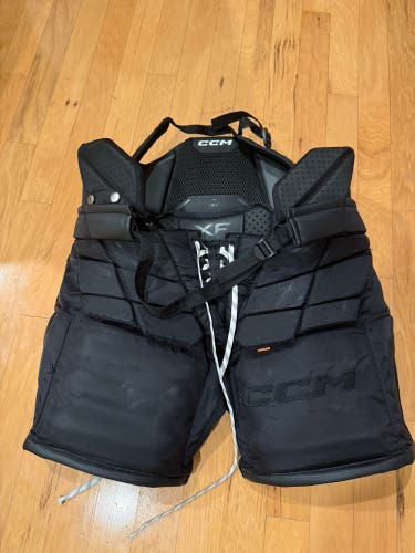 Senior Medium 2024 CCM XF Pro Hockey Goalie Pants (Good as new)