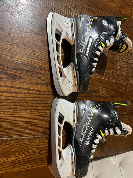 2021 Bauer Vapor 3X Hockey Skates Regular Width Size 3 (Used)