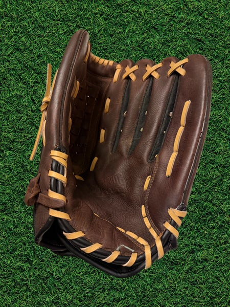 Rawlings RL140B 14” Softball Glove – Freshly Conditioned, Great Shape
