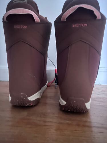 Women's Size M 7.5 (W 8.5) Burton Limelight Snowboard Boots Stiff Flex Freestyle (New)
