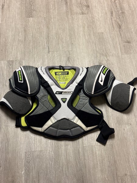 Large Senior Bauer Supreme 50 Shoulder Pads (Used)