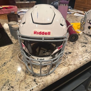 Adult Extra Large Riddell SpeedFlex Helmet (Used)