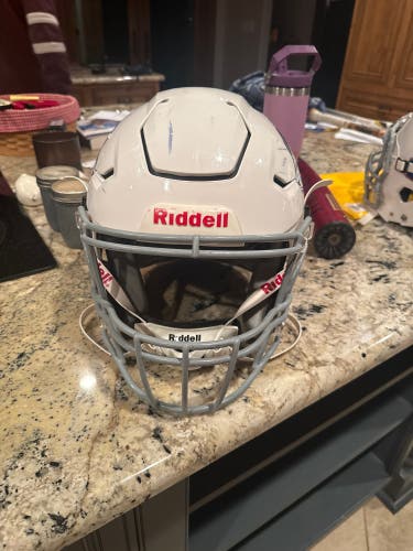 Adult Extra Large Riddell SpeedFlex Helmet (Used)