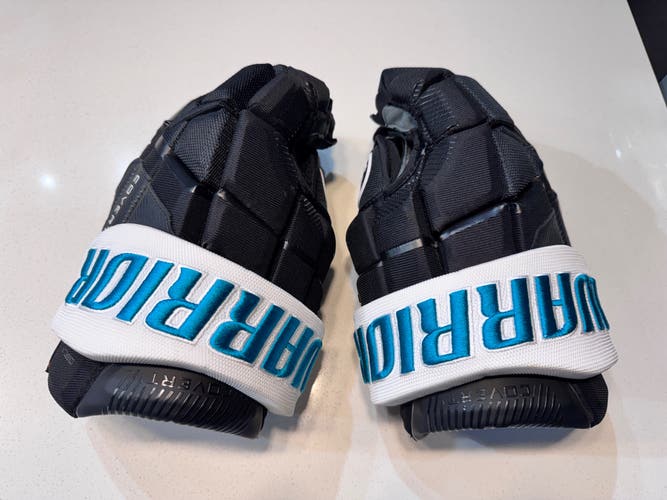Warrior Covert QR6 Gloves 14" (Used)
