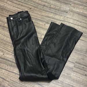 Express ‘90s Slim Super High Rise Faux Leather Pants Women’s 2 Regular Black