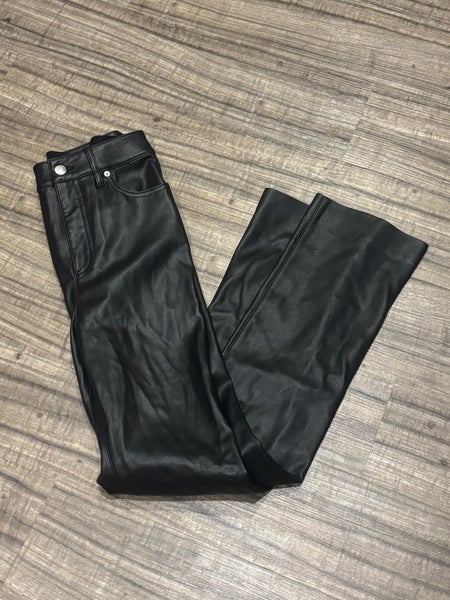 Express ‘90s Slim Super High Rise Faux Leather Pants Women’s 2 Regular Black