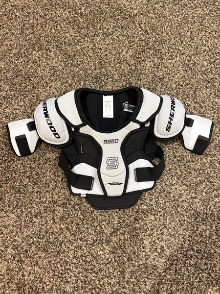 Sher-Wood 9950 Hockey Shoulder Pads