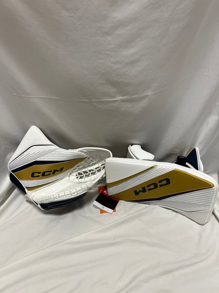 CCM Extreme Flex 6 Pro Glove Set (New)