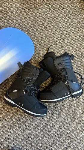 Men's Size M 7.0 (W 8.0) Snowboard Boots Medium Flex All Mountain (Used)