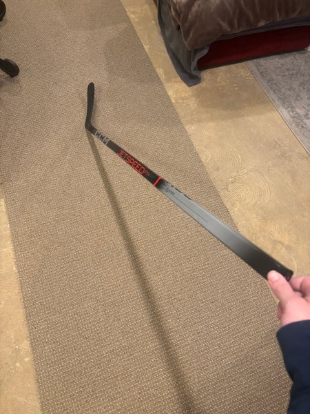 Senior CCM JetSpeed Team Right Handed Hockey Stick P29 70 Flex (New)