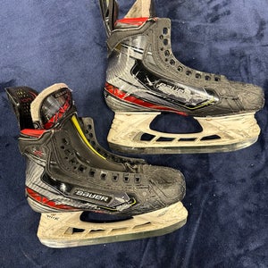 Junior Bauer Vapor 2X Pro Hockey Skates Regular Width Size 3.5 (Used)