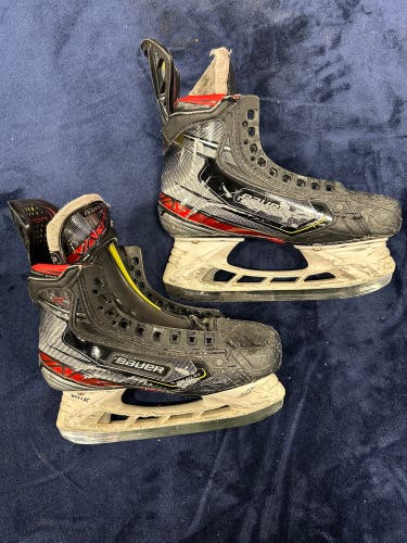 Junior Bauer Vapor 2X Pro Hockey Skates Regular Width Size 3.5 (Used)