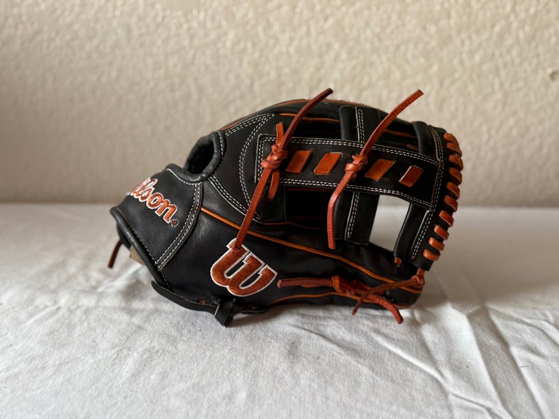 Infield RH Wilson A2000 1716 Baseball Glove 11.5" (Used)