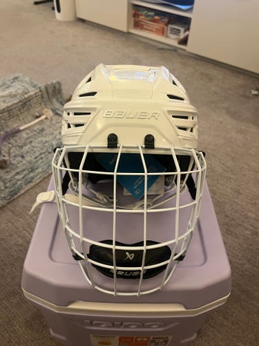 Large Bauer Re-Akt 150 Helmet and Large Bauer Cage (Used)