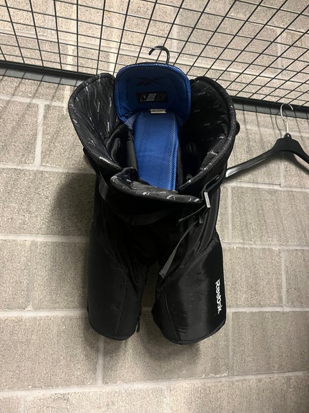 Junior Large Reebok 5k Hockey Pants (Used)