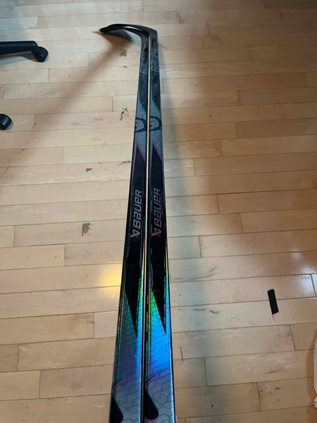 New 2 PACK Senior Bauer Proto2 P28 70 Flex Right Handed Hockey Sticks