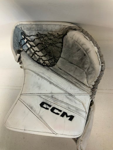 Used CCM AXIS 2 591 GAME READY Senior Goalie Catcher White 11823-S000036066