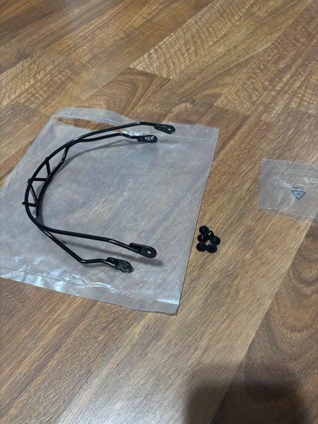 Shred small chin Bar