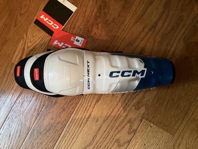 Youth CCM Next 9” shin guards  new