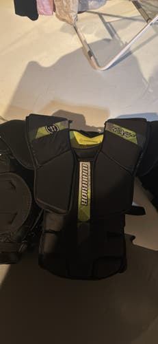 Small / Medium Warrior RITUAL X4 E Goalie Chest Protector (Used)