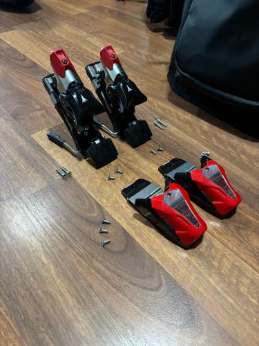 Atomic ski racing Bindings icon 24