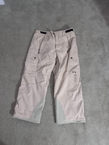 Men's Adult XL Oakley Pants (New) never worn