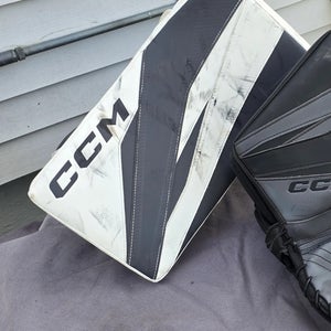 CCM Axis XF Regular Blocker Pro Stock (Used)