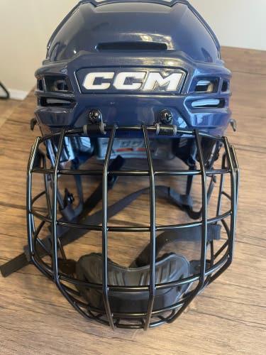 Small CCM Tacks 910 Helmet (Used)