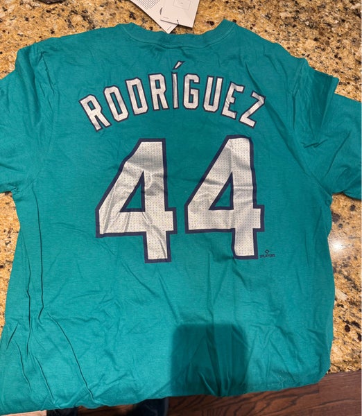 Medium Men's Nike Shirt (New)