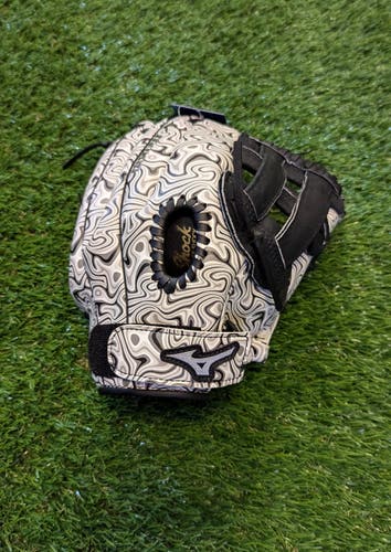 2025 NEW Mizuno RH Infield Prospect Series PowerClose Baseball Glove 11.5"