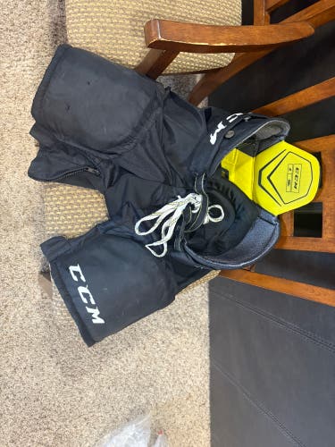 Youth Small CCM Tacks Hockey Pants (Used)