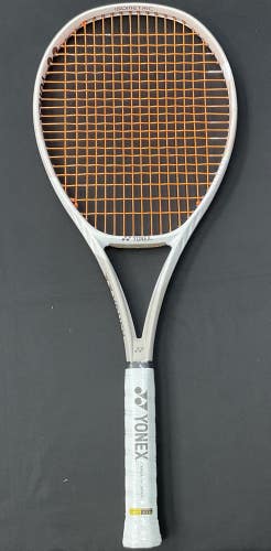 Yonex Vcore Sand Beige 95 Grip Size 3