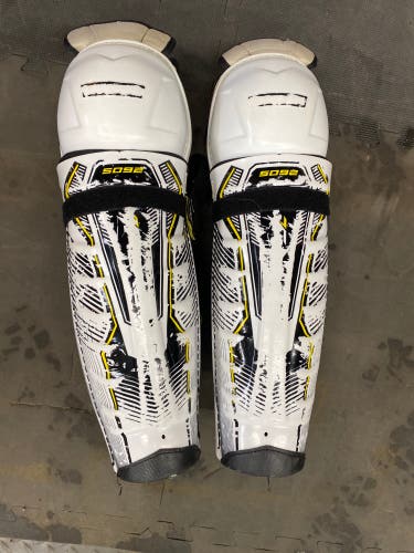 Senior CCM 14" Shin Pads (Used)