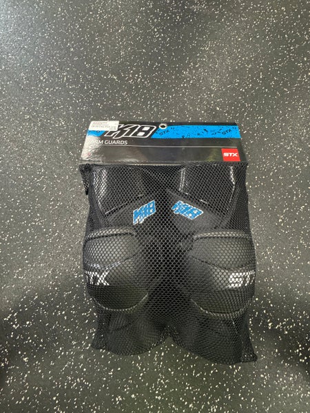 New STK K18 Elbow Black Large 11849-STXATKK18B