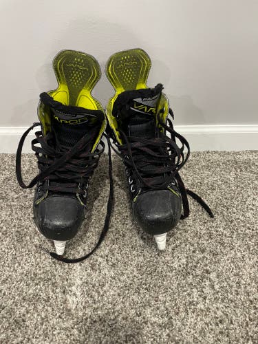 Bauer Vapor X2.6 Hockey Skates Regular Width Size 3 (Used)