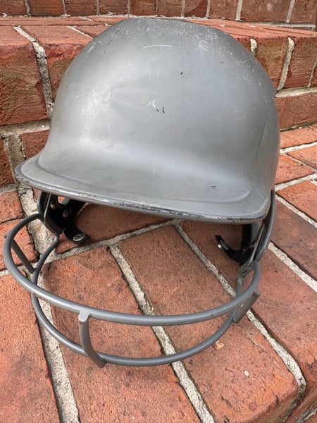 Medium/Large Easton Batting Helmet (Used)
