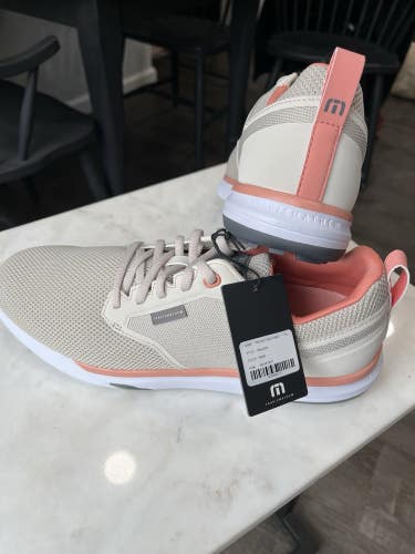 Travis Matthew The Daily Pro Hybrid Moonbeam Shoes Size 10 NEW in Box