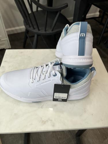 Travis Matthew The Daily Pro Hybrid Plus White/Blue Shoes Size 9.5 NEW in Box