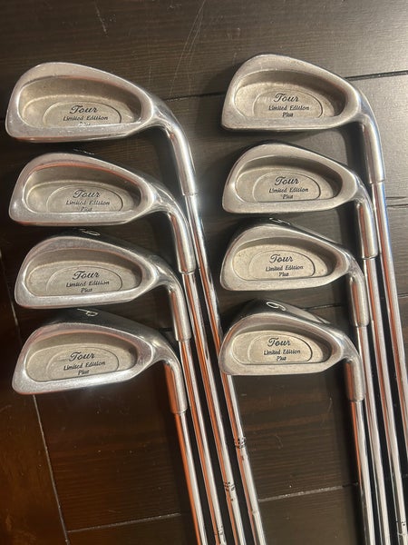 Men's Right Handed Iron Set Regular Flex Steel Shaft (Used)