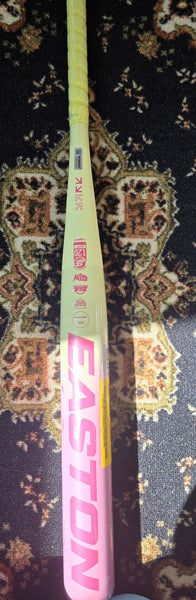 2025 Limited Edition Easton Ghost Pink Lemonade Bat (-10) 22 oz 32" (New)