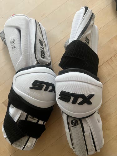 Medium Adult STX Stallion 500 Arm Pads (Used)
