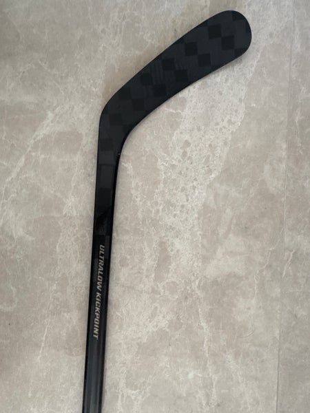 Senior CCM Ribcor Trigger 10 Pro Right Handed Hockey Stick P29 70 Flex (New)
